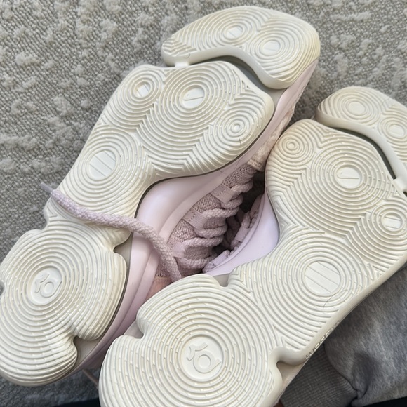 Nike KD Aunt Pearls 10s - Picture 2 of 4